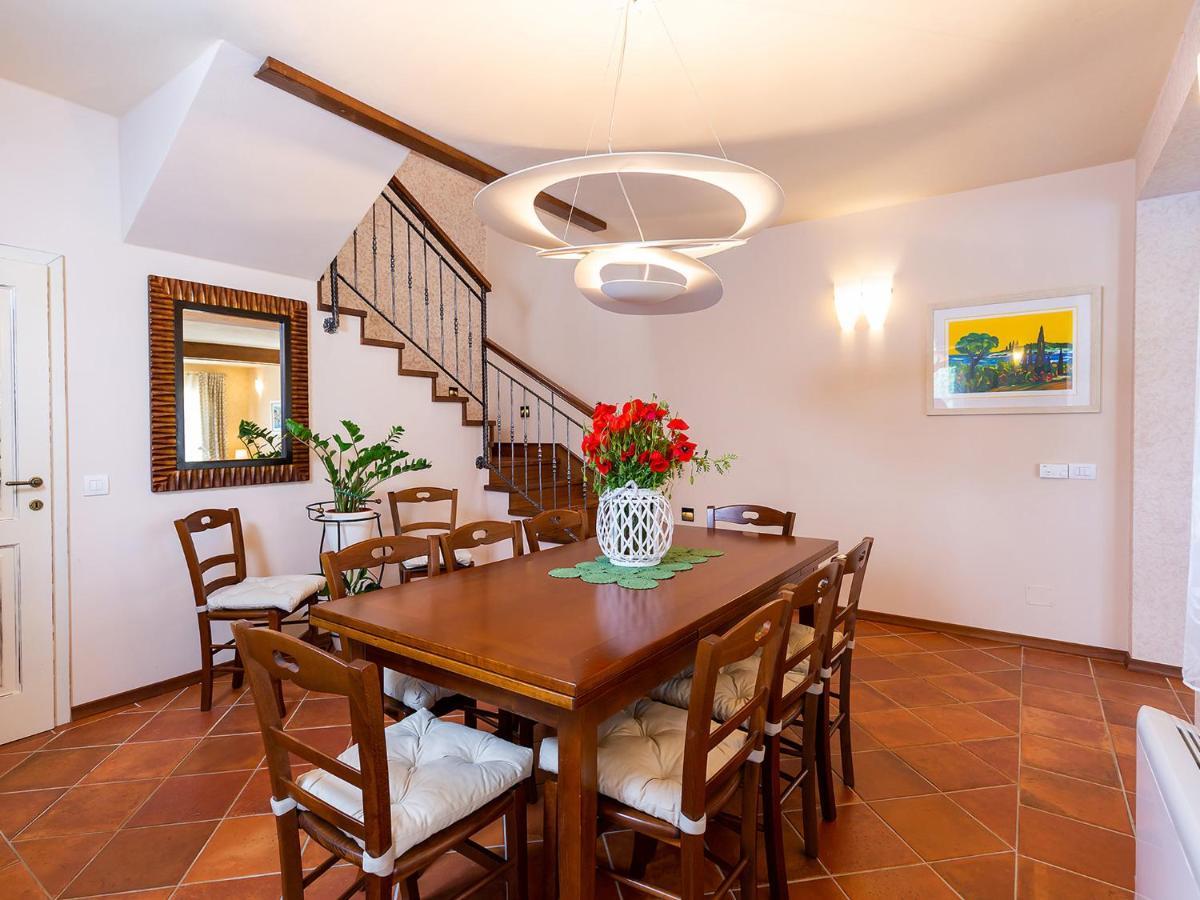 Villa Salvea With Heated Pool Montizana Ngoại thất bức ảnh